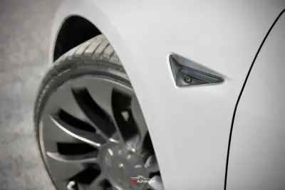 Tesla Model 3 2021 - 32400 EUR, 70000 km - AUTO.MOTO.pt - 70000km - foto 6 de 39