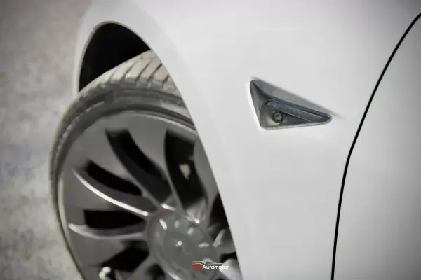 Tesla Model 3 2021 - 32400 EUR, 70000 km - AUTO.MOTO.pt - 70000km - foto 6 de 39