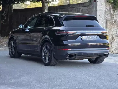 Porsche Cayenne 2018 - 53499 EUR, 142519 km - 142519km - foto 7 de 44