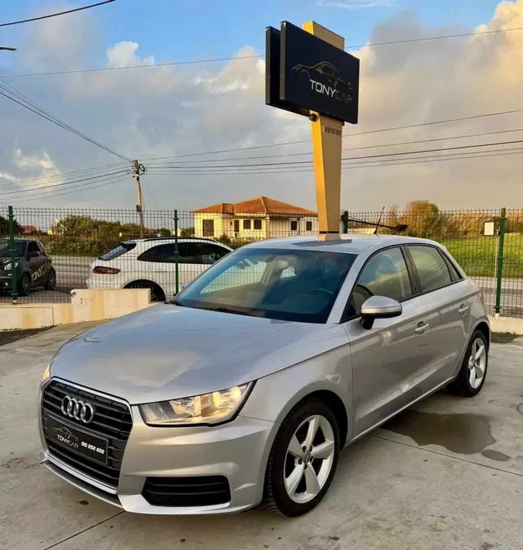 Audi A1 Sportback 2015 - 13490 EUR, 189500 km - AUTO.MOTO.pt - 189500km - foto 27 de 30