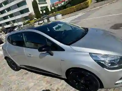 Renault Clio 2018 - 10250 EUR, 95400 km - foto 1 de 5