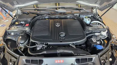 Mercedes-Benz C 180 2014 - 9900 EUR, 299370 km - AUTO.MOTO.pt - 299370km - foto 27 de 52