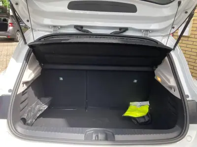 Renault Clio 2020 - 13890 EUR, 145621 km - AUTO.MOTO.pt - 145621km - foto 6 de 20