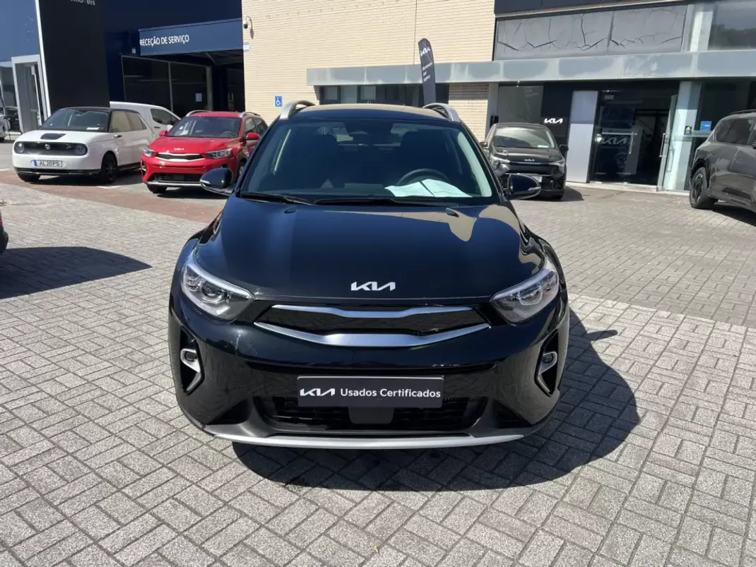 Kia Stonic 2025 - 21500 EUR, 100 km - AUTO.MOTO.pt - 100km - foto 2 de 23