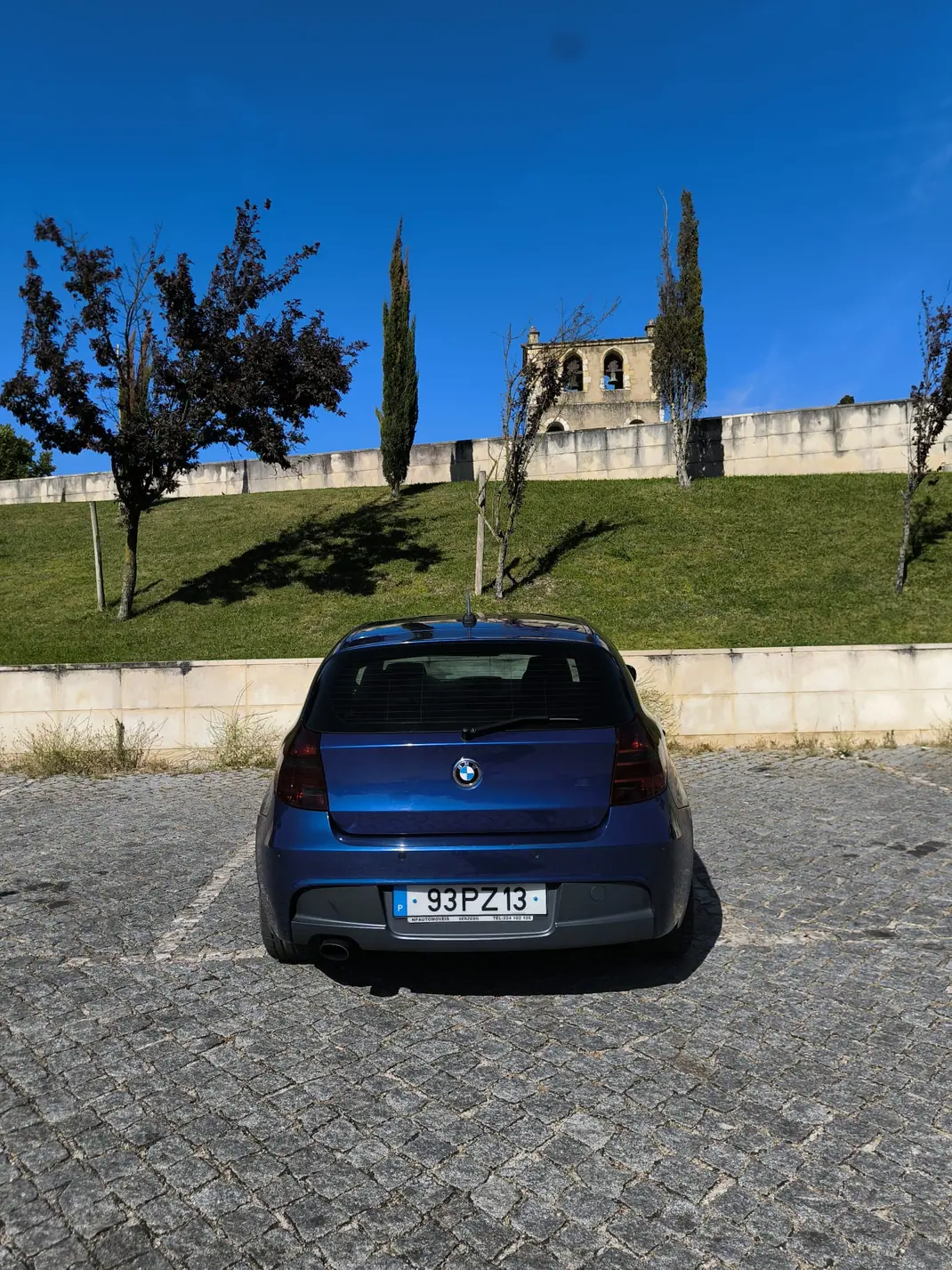 BMW 118 2011 - 10500 EUR, 337000 km - AUTO.MOTO.pt - 337000km - foto 5 de 15