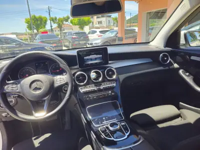 Mercedes-Benz GLC 220 2017 - 27500 EUR, 144800 km - AUTO.MOTO.pt - 144800km - foto 8 de 15