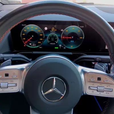 Mercedes-Benz EQA 2023 - 37900 EUR, 51087 km - AUTO.MOTO.pt - 51087km - foto 19 de 38