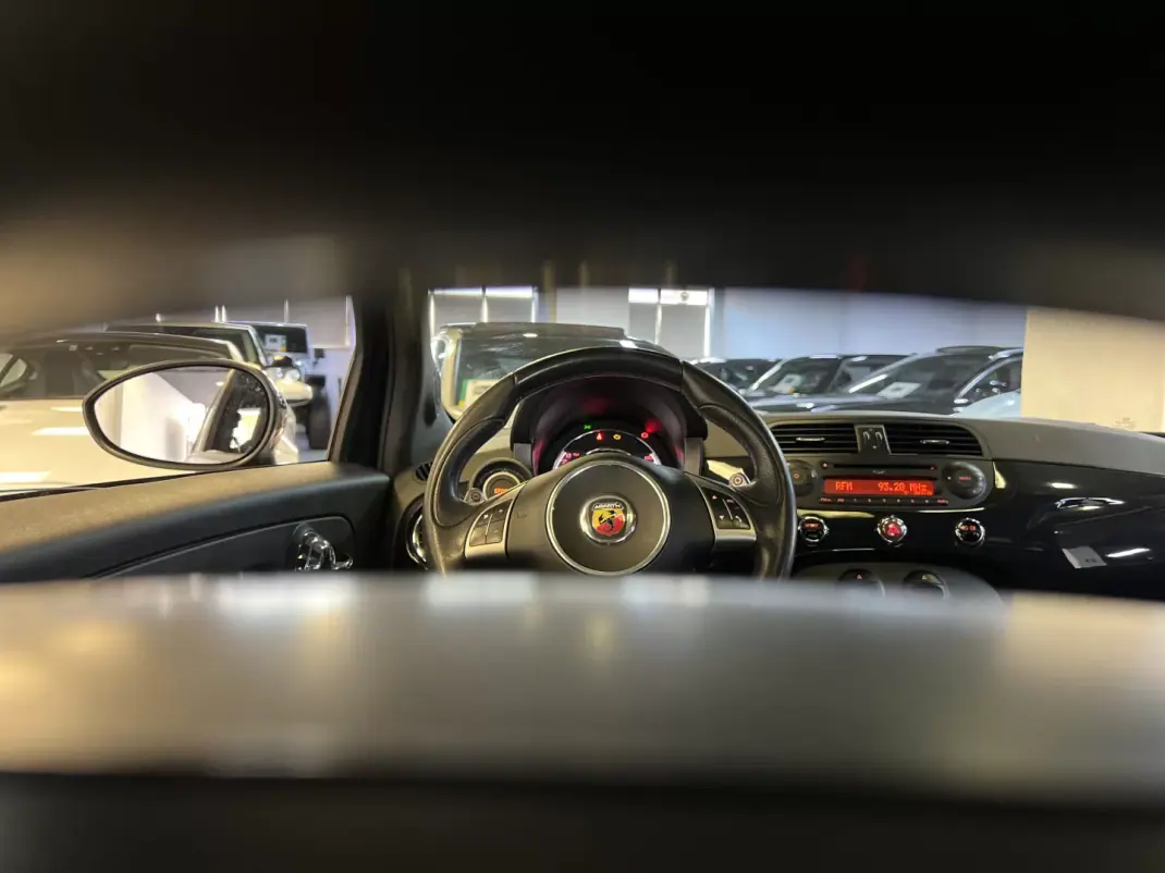 Abarth 500 2016 - 15990 EUR, 90000 km - 90000km - foto 30 de 48