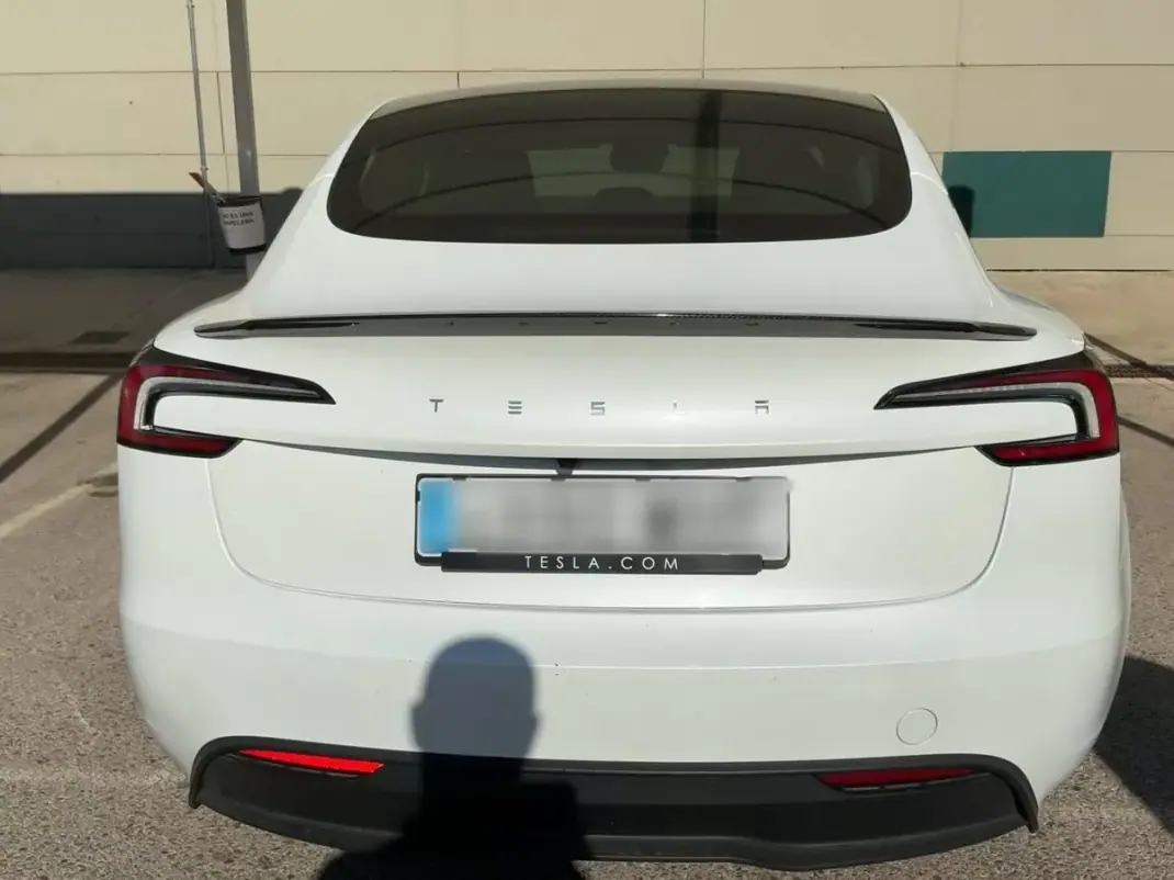Tesla Model 3 2024 - 35900 EUR, 47005 km - 47005km - foto 10 de 10