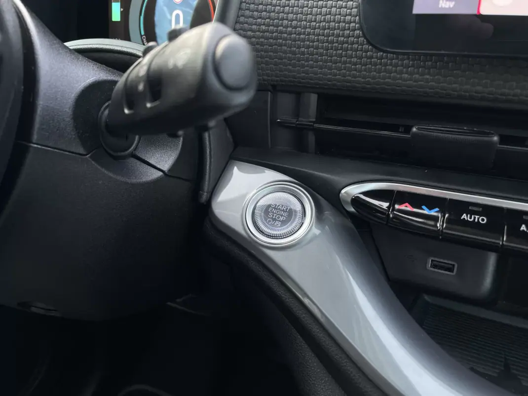 Fiat 500e 2022 - 17995 EUR, 18338 km - AUTO.MOTO.pt - 18338km - foto 44 de 45