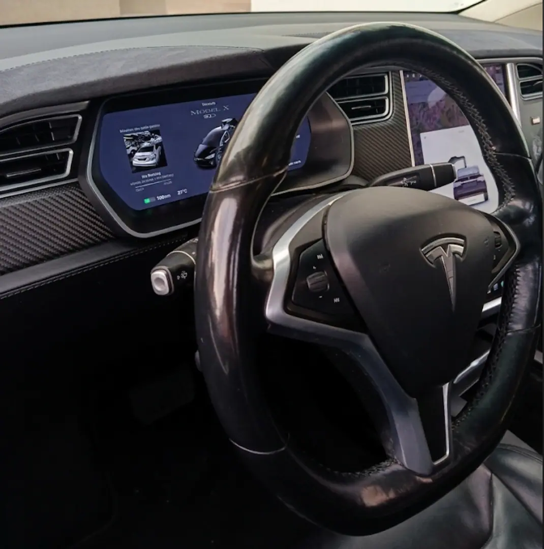 Tesla Model X 2017 - 32000 EUR, 153 km - 153km - foto 10 de 14