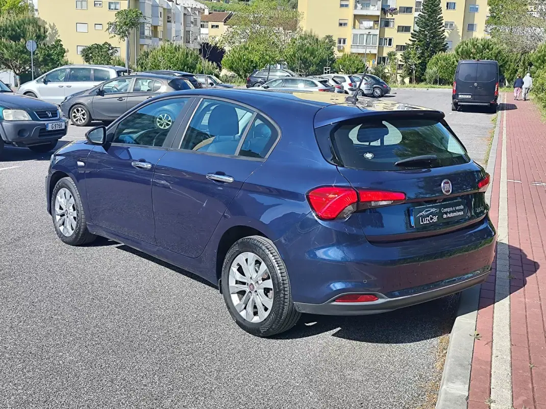 Fiat Tipo 2016 - 8480 EUR, 177150 km - AUTO.MOTO.pt - 177150km - foto 9 de 39