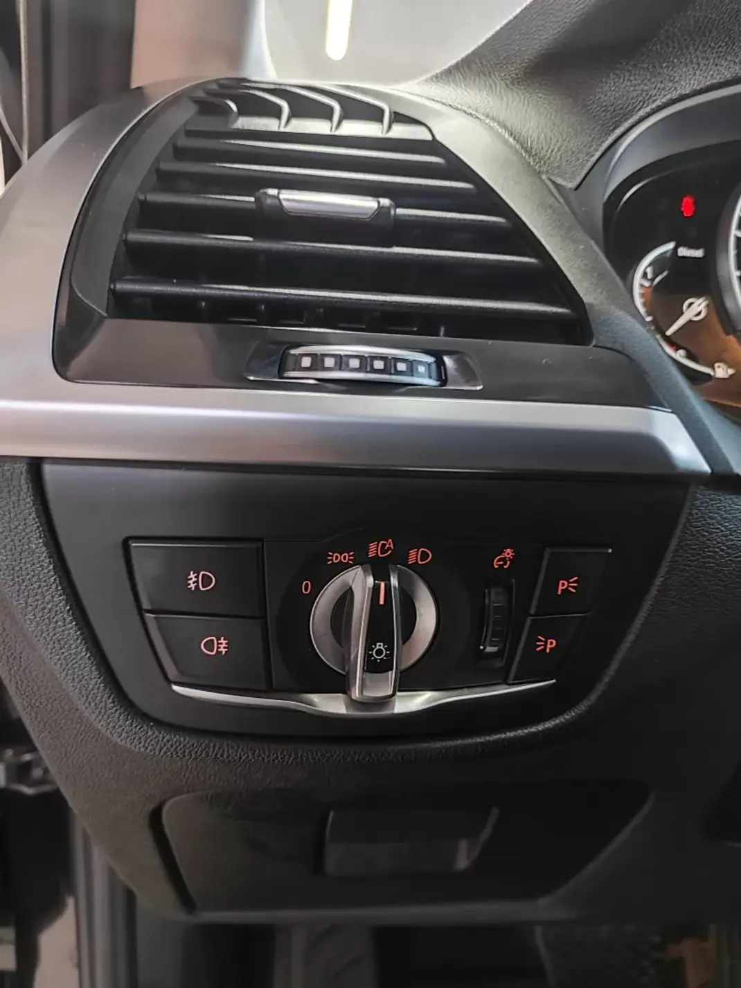 BMW X4 2020 - 33500 EUR, 170000 km - 170000km - foto 23 de 37
