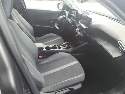 Peugeot 2008 2020 - 15900 EUR, 124990 km - AUTO.MOTO.pt - 124990km - foto 22 de 37