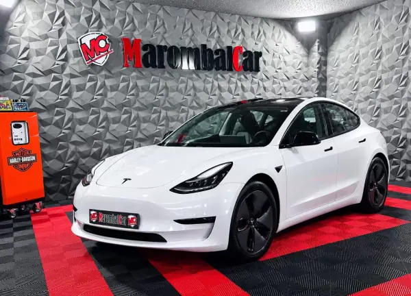 Tesla Model 3 2023 — foto 3 de 18