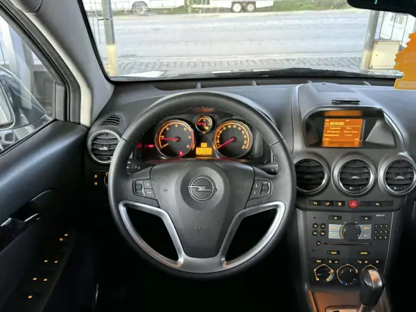 Opel Antara 2007 - 9700 EUR, 172390 km - AUTO.MOTO.pt - 172390km - foto 9 de 18