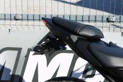 Yamaha MT 07 2015 - 5900 EUR, 22000 km - AUTO.MOTO.pt - 22000km - foto 12 de 24