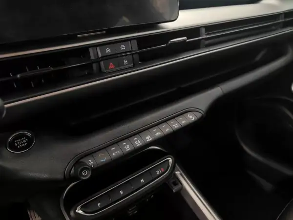 Jeep Avenger 2024 - 24990 EUR, 9000 km - AUTO.MOTO.pt - 9000km - foto 49 de 60