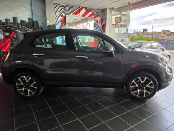 Fiat 500X 2018 - 11800 EUR, 126000 km - AUTO.MOTO.pt - 126000km - foto 7 de 19