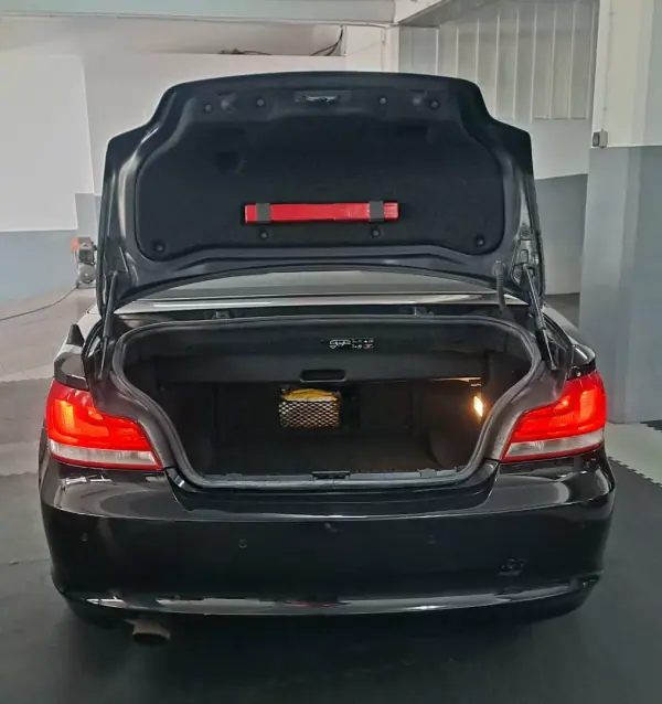 BMW 118 2011 - 15000 EUR, 126000 km - AUTO.MOTO.pt - 126000km - foto 18 de 23