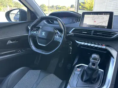 Peugeot 3008 2018 - 14900 EUR, 240000 km - 240000km - foto 27 de 62