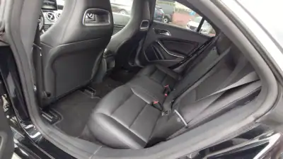 Mercedes-Benz CLA 200 2016 - 19999 EUR, 199000 km - AUTO.MOTO.pt - 199000km - foto 16 de 33