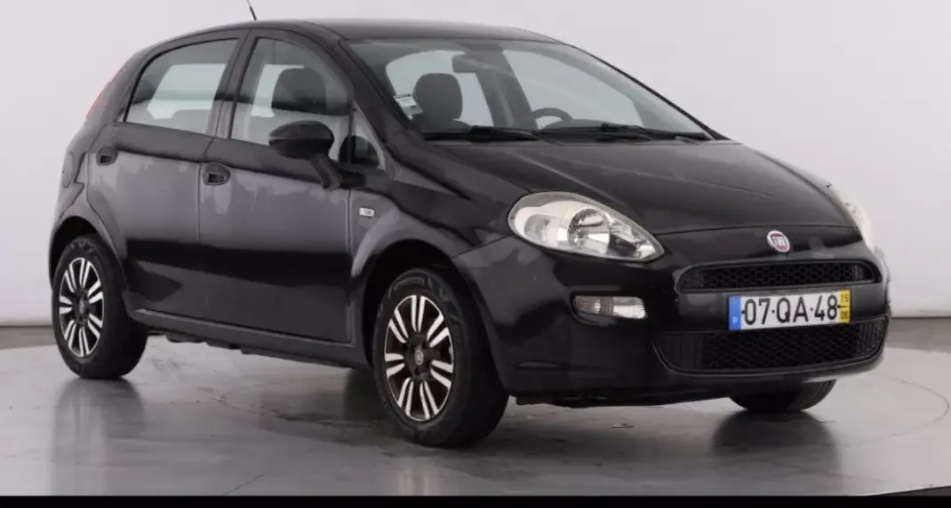 Fiat Punto 2015 - 8250 EUR, 165001 km - 165001km - foto 2 de 16
