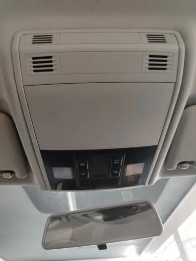 Volkswagen Golf 2013 - 10750 EUR, 198000 km - AUTO.MOTO.pt - 198000km - foto 32 de 34