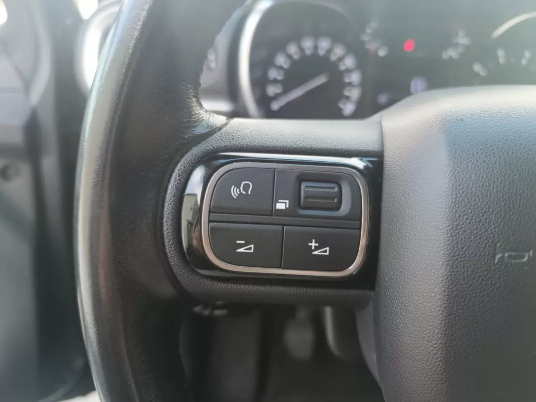 Citroën C3 2017 - 9900 EUR, 158504 km - AUTO.MOTO.pt - 158504km - foto 16 de 32