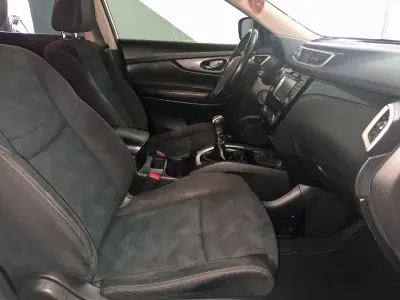 Nissan X-Trail 2016 - 15000 EUR, 150000 km - AUTO.MOTO.pt - 150000km - foto 26 de 28