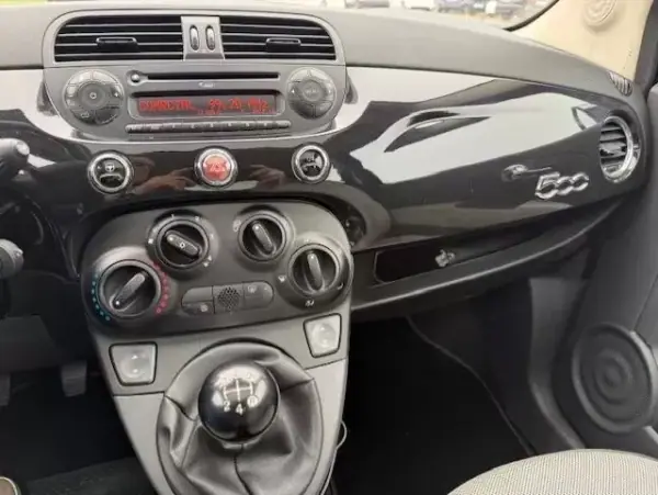 Fiat 500 2012 - 8250 EUR, 146000 km - AUTO.MOTO.pt - 146000km - foto 20 de 24