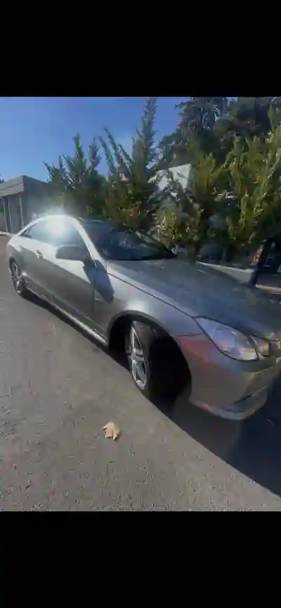Mercedes-Benz E 250 2010 - 18000 EUR, 175000 km - 175000km - foto 4 de 15
