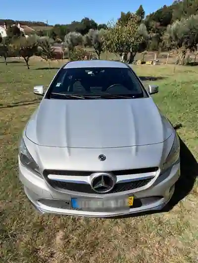 Mercedes-Benz CLA 180 2018 — foto 4 de 10