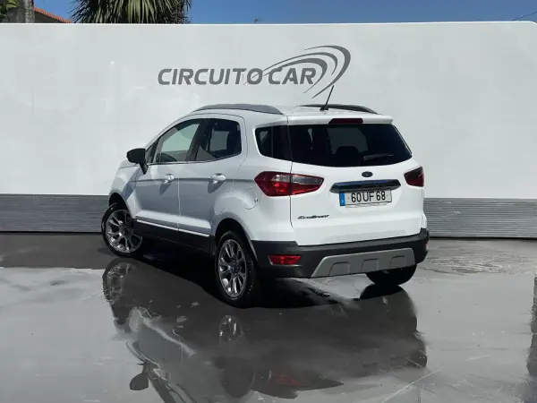 Ford EcoSport 2018 - 14995 EUR, 91592 km - AUTO.MOTO.pt - 91592km - foto 4 de 35