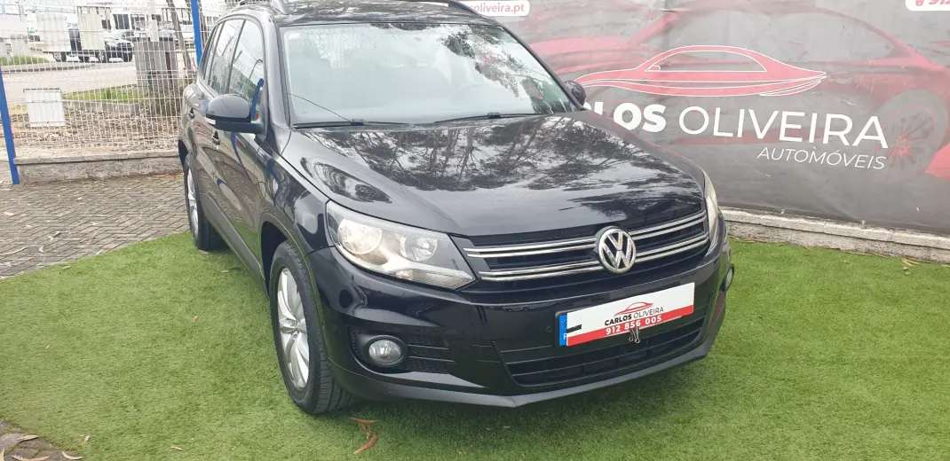 Volkswagen Tiguan 2012 - 10950 EUR, 178600 km - AUTO.MOTO.pt - 178600km - foto 1 de 17