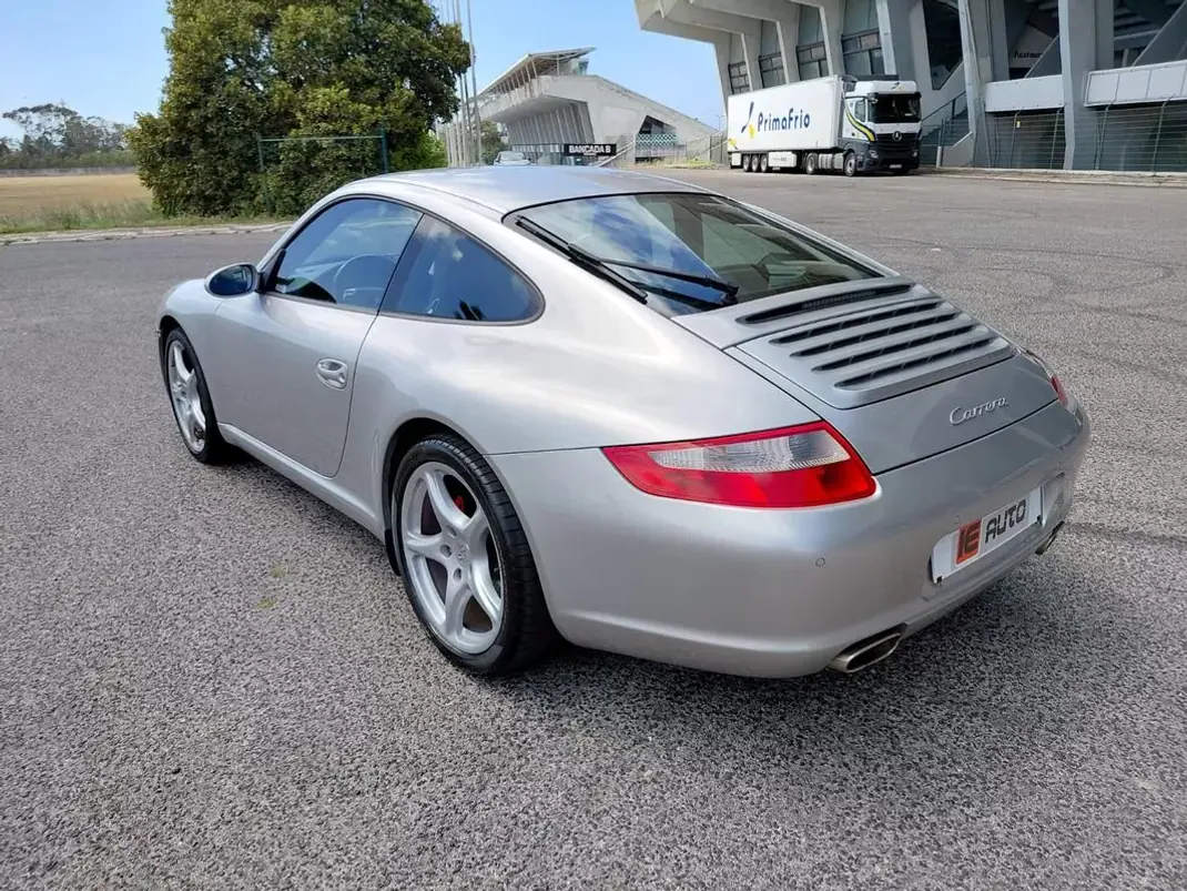 Porsche 911 2007 - 54990 EUR, 165453 km - AUTO.MOTO.pt - 165453km - foto 5 de 31
