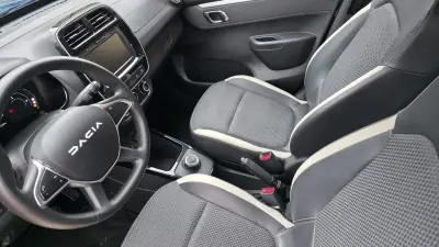 Dacia Spring 2022 - 12450 EUR, 31000 km - AUTO.MOTO.pt - 31000km - foto 14 de 30