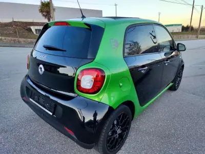 Smart ForFour 2017 - 13500 EUR, 44000 km - AUTO.MOTO.pt - 44000km - foto 39 de 46