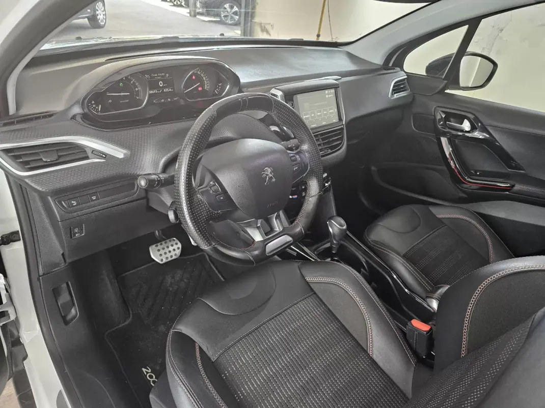 Peugeot 2008 2019 - 12850 EUR, 138694 km - AUTO.MOTO.pt - 138694km - foto 22 de 35