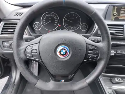 BMW 320 2013 - 14750 EUR, 170000 km - AUTO.MOTO.pt - 170000km - foto 28 de 30