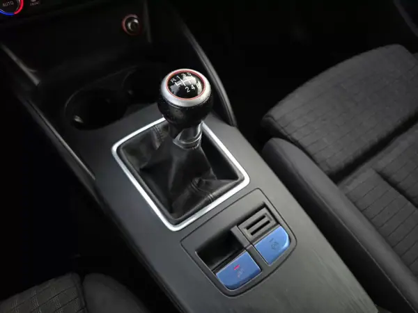 Audi A3 2013 - 12990 EUR, 203000 km - 203000km - foto 37 de 37