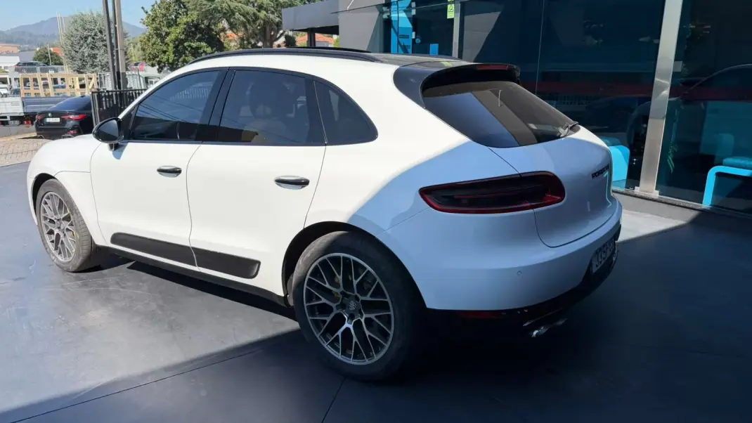 Porsche Macan 2016 - 37900 EUR, 216000 km - 216000km - foto 6 de 14