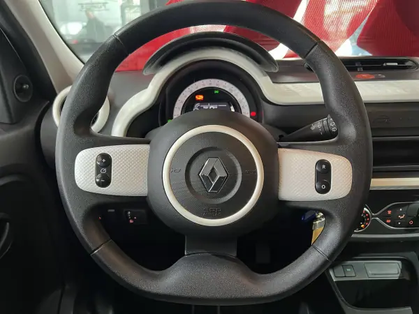 Renault Twingo 2022 - 13900 EUR, 6145 km - AUTO.MOTO.pt - 6145km - foto 8 de 21