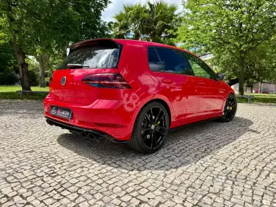 Volkswagen Golf 2019 - 32990 EUR, 72300 km - AUTO.MOTO.pt - 72300km - foto 4 de 40