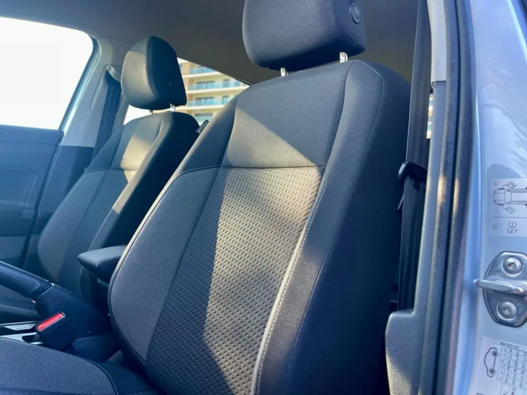 Volkswagen Taigo 2023 - 20980 EUR, 43950 km - AUTO.MOTO.pt - 43950km - foto 17 de 23