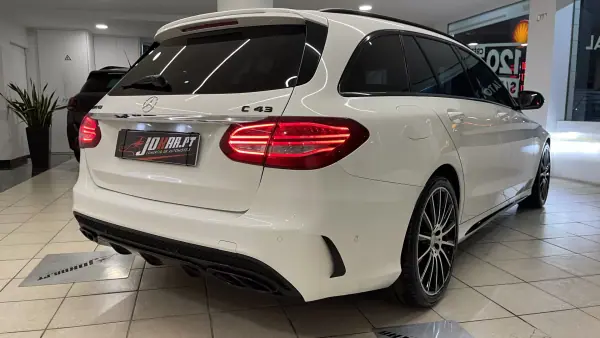 Mercedes-Benz C 43 AMG 2016 - 39990 EUR, 128967 km - AUTO.MOTO.pt - 128967km - foto 12 de 55
