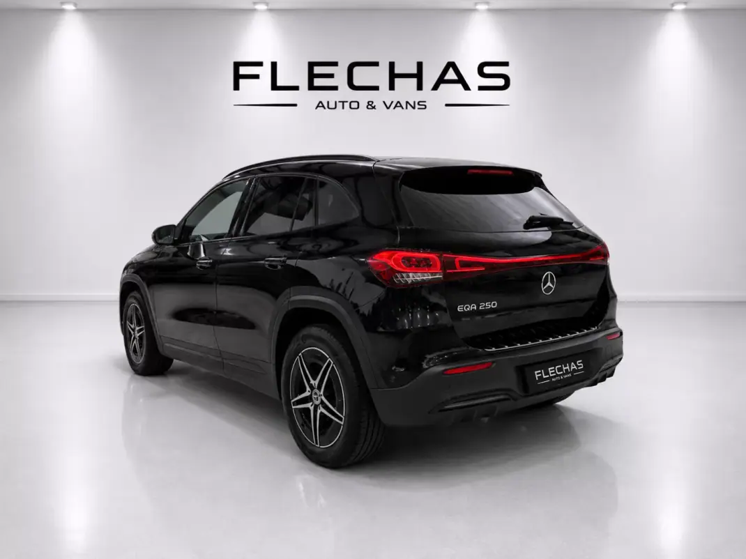 Mercedes-Benz EQA 2022 - 31500 EUR, 99000 km - AUTO.MOTO.pt - 99000km - foto 8 de 9