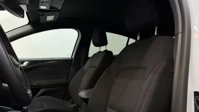 Ford Focus 2025 - 22990 EUR, 11701 km - AUTO.MOTO.pt - 11701km - foto 19 de 35