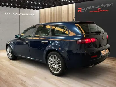 Alfa Romeo 159 Sportwagon 2009 - 6950 EUR, 263132 km - AUTO.MOTO.pt - 263132km - foto 4 de 20