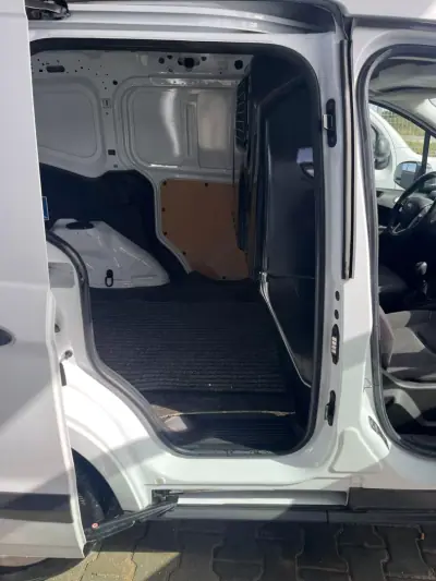 Ford Transit Courier 2019 - 9700 EUR, 214000 km - AUTO.MOTO.pt - 214000km - foto 15 de 15